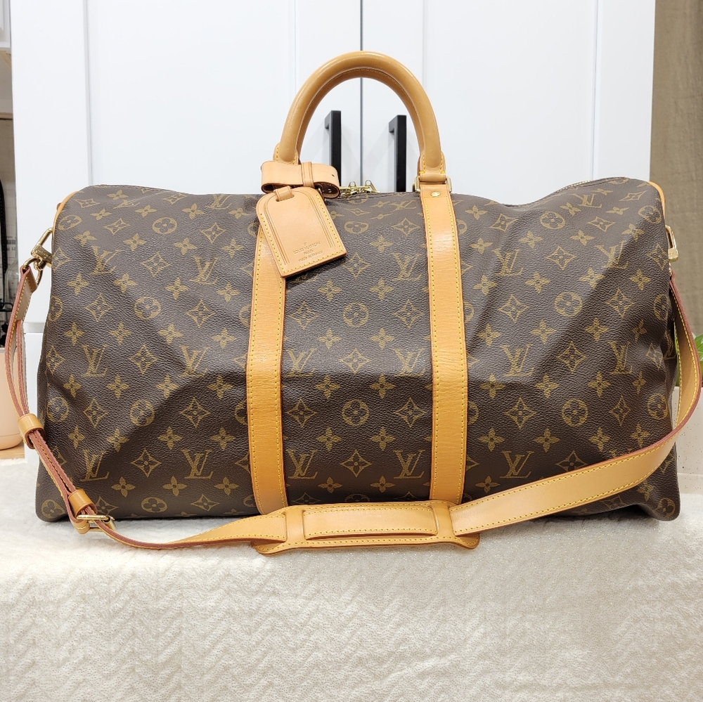 BEAUTIFUL💕 LOUIS VUITTON Keepall 50 Bandouliere w/ Strap Travel Bag Monogram